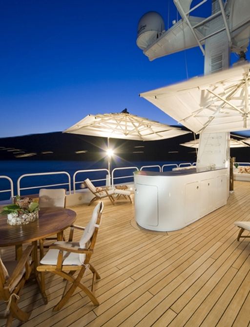 expedition yacht TITAN's deck seating