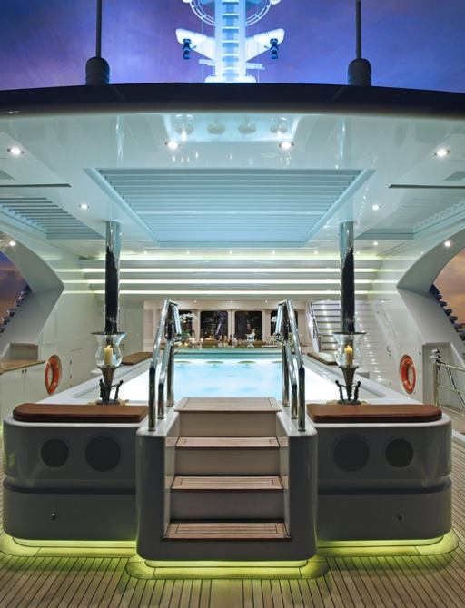 superyacht 'Martha Ann' swimming pool