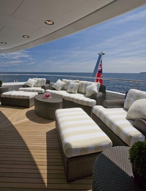 superyacht mustang sally's deck seating