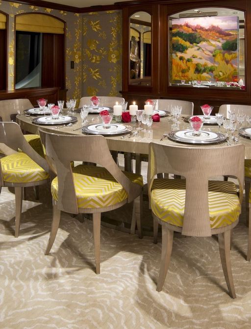 Superyacht SAFIRA's stylish dining area