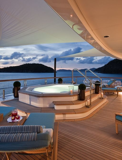 Superyacht 'Polar Star's' Jacuzzi