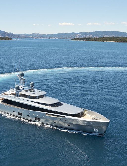 Superyacht COMO made her debut at the 2014 MYS