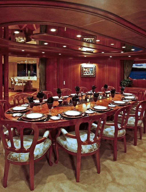 luxury motor yacht TE MANU dining room