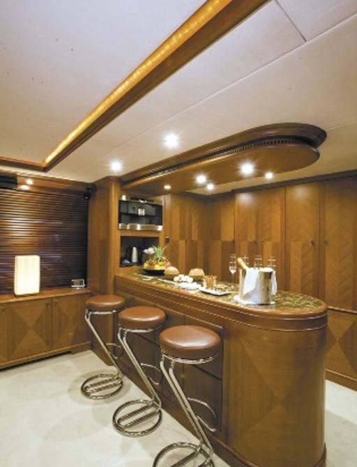 champage is served on bar on board superyacht SEABLUE’Z