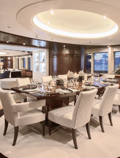 Elegant formal dining on motor yacht DREAM