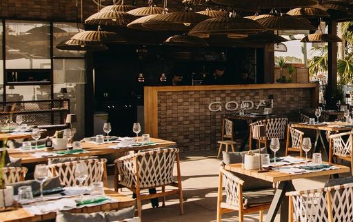 Godai Menorca dining area