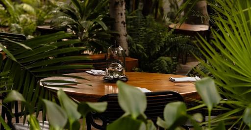 Tamarin outdoor dining area