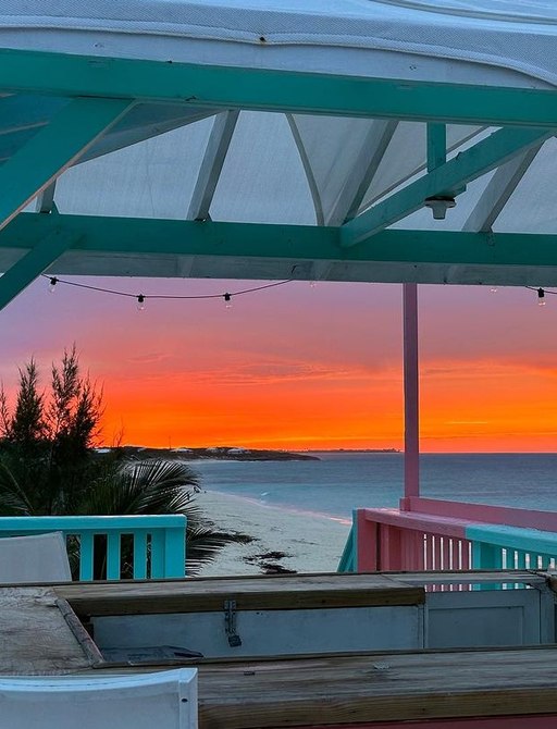 Panoramic views of the sunset from Nipper's al fresco area 