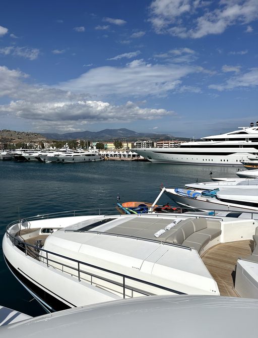 Superyacht charters berthed at MEDYS