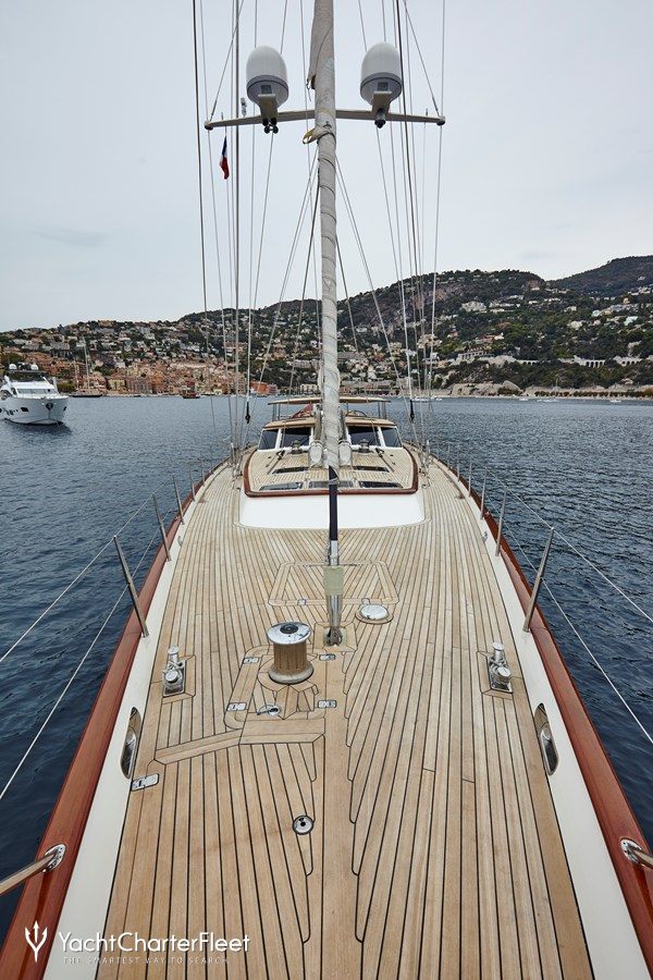 luxury yacht charter ireland