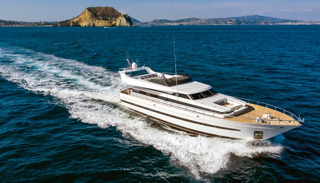 Sandi IV Yacht 4