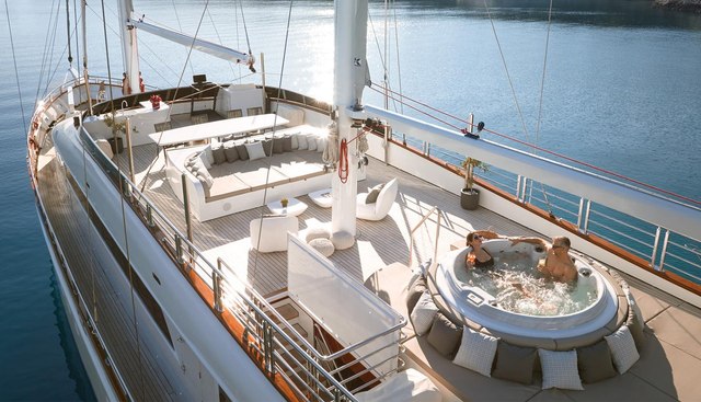 Love Story Yacht 3