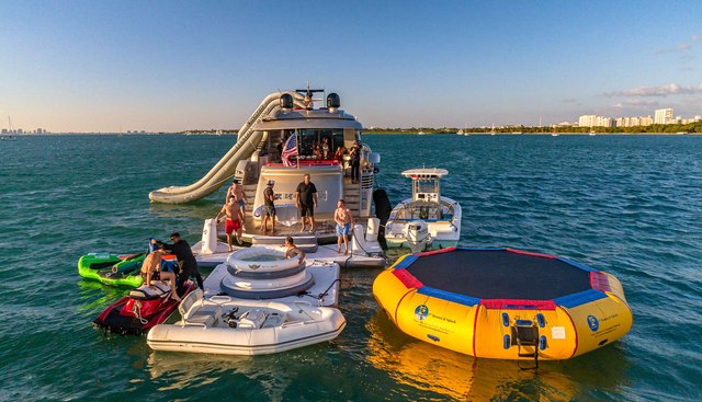 Salt Shaker Yacht 5