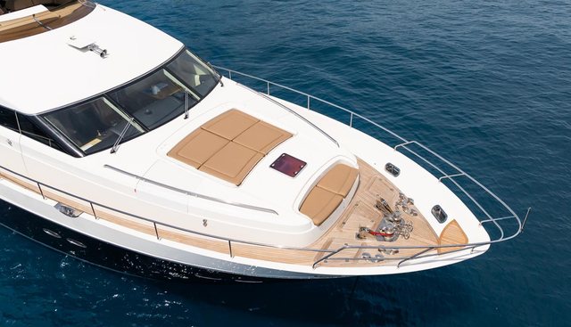 Blue Eyes Yacht 2