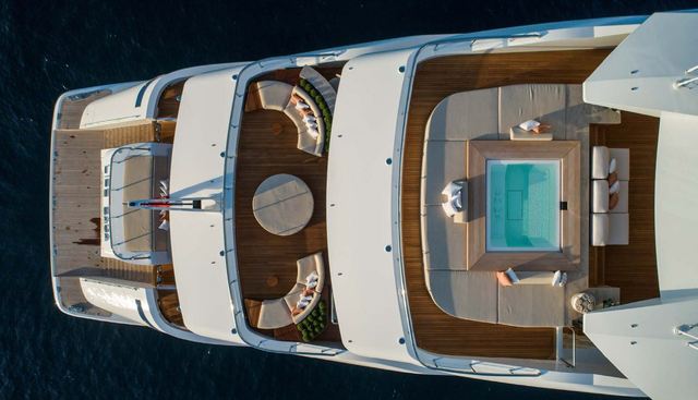 Life Saga Yacht 5