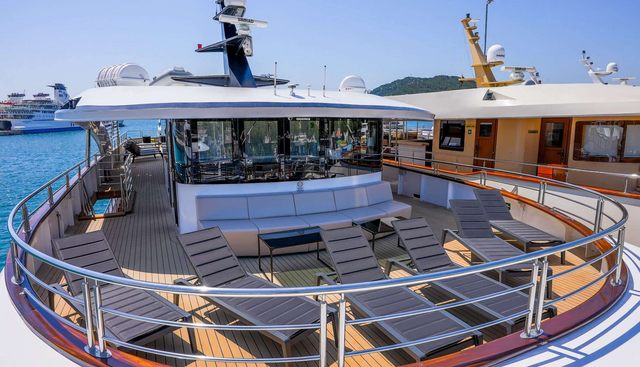 Excellence Nera Yacht 3