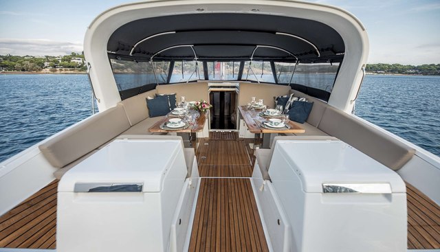 Life Time Yacht 4