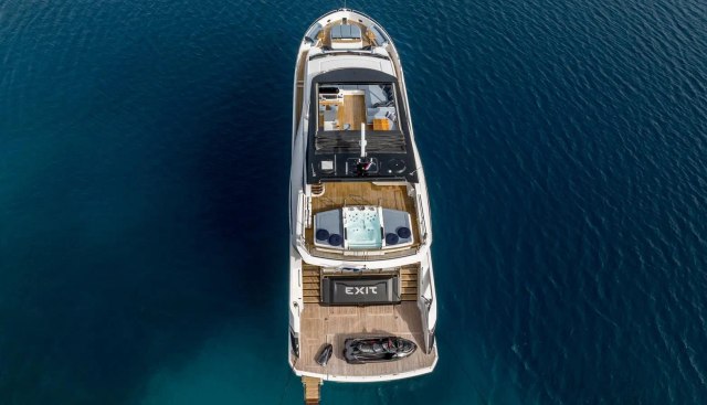 Exit Yacht 5