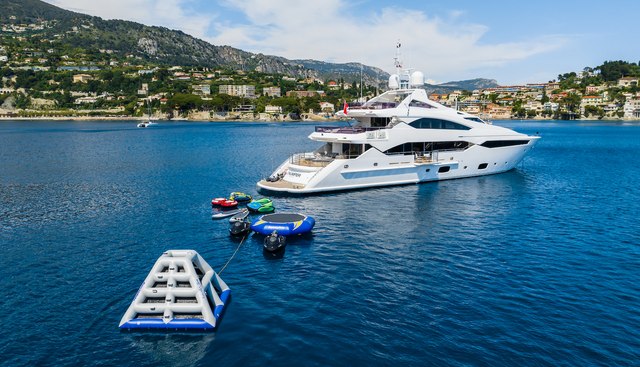 Thumper Yacht 5
