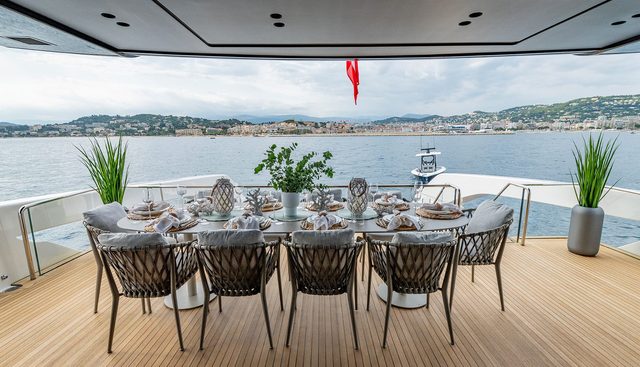 Nectar Yacht 4