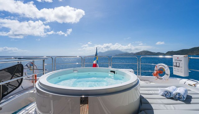 Roamer Yacht 2