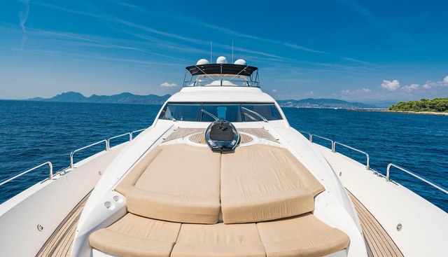 Excelerate Z Charter Yacht - 2