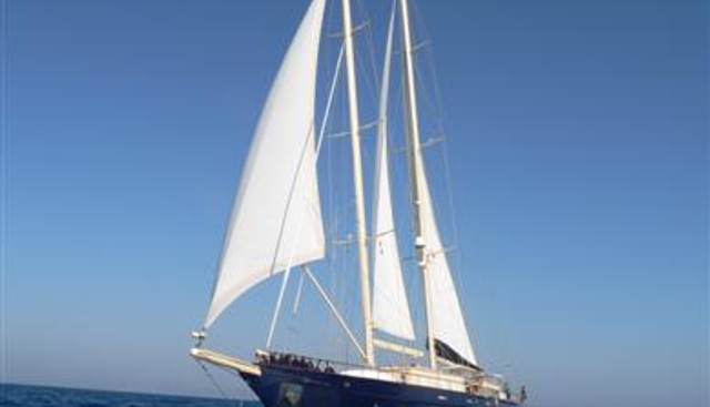Gacela Yacht 2