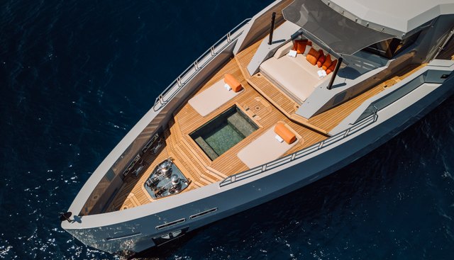 Carmen Yacht 2