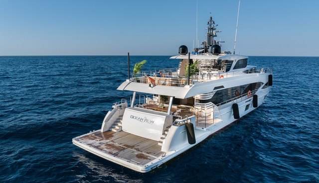 Mad Day Yacht 5