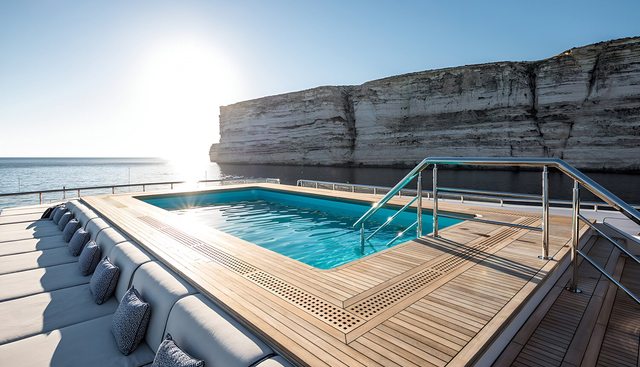 Mar Yacht 2