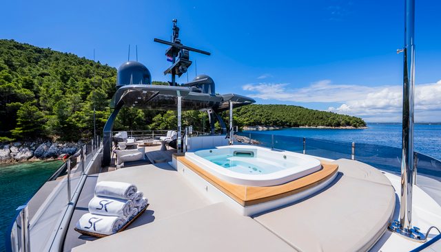 SK Yacht 2