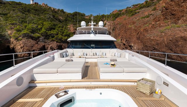 Family Yacht 2