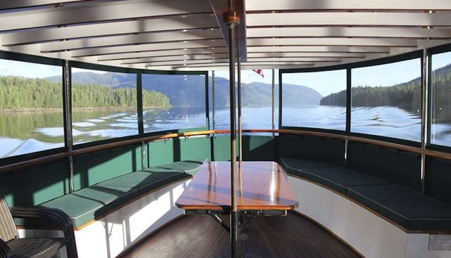 Discovery Yacht 3