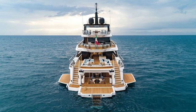 Maverick Yacht 5