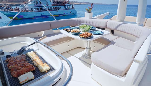 Esperanza Yacht 3