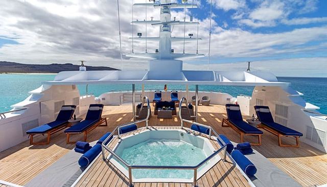 Galapagos Horizon Yacht 2