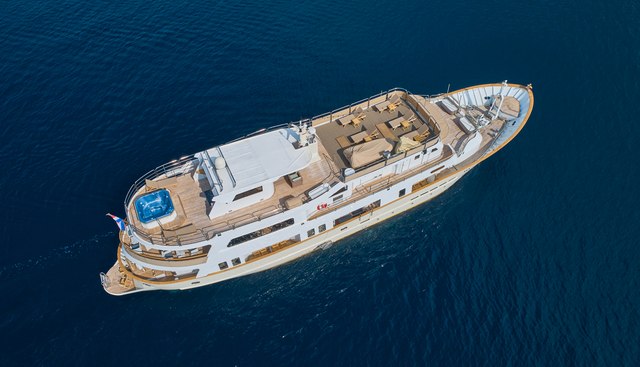 La Perla Yacht 5