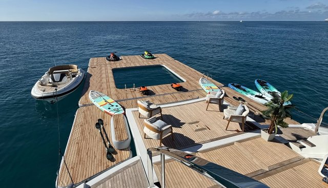 Velocity Yacht 5