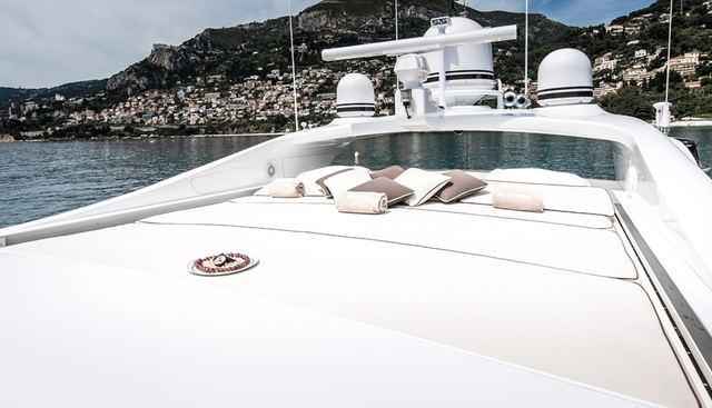 Blooms Yacht 2