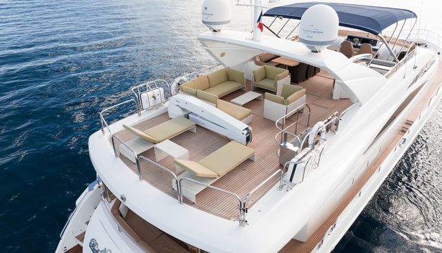 Blue Eyes Yacht 2