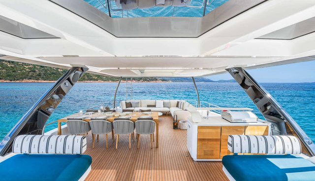 Imladris Yacht 2