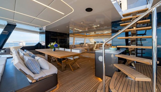 Tesni Yacht 4