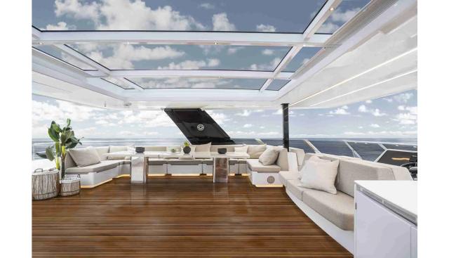Manta Yacht 3