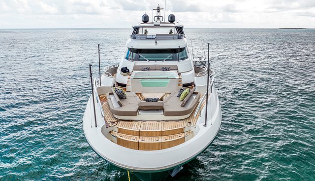 M 105 Yacht 2