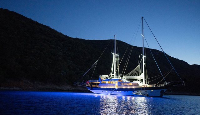 Golden Glory Yacht 5