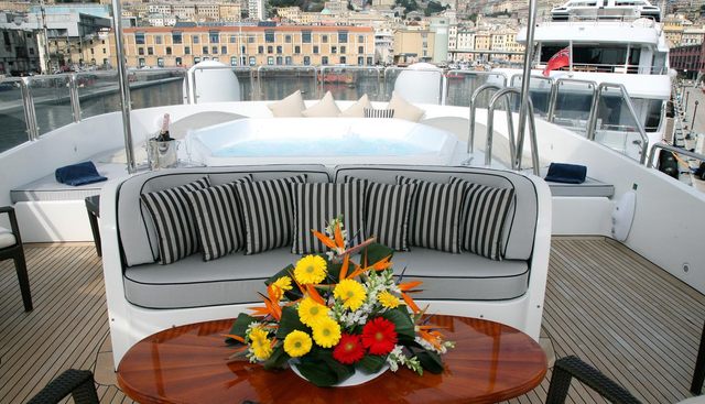 Satine Yacht 3