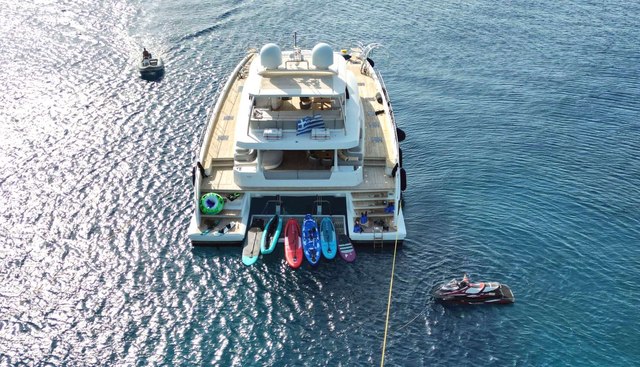 Crazy Horse Yacht 5