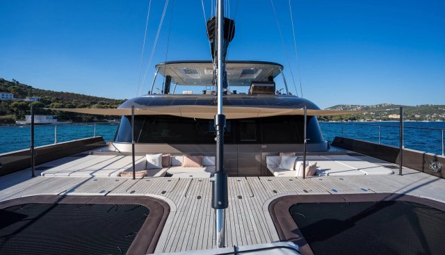 Aura Yacht 2