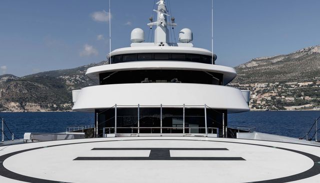 Victorious Yacht 2