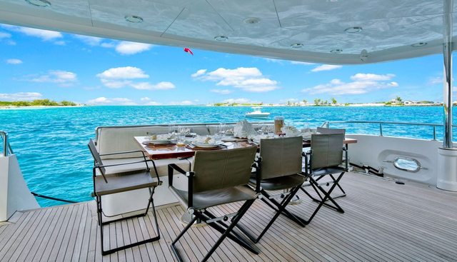 XOXO Yacht 4